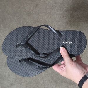 Old Navy Flip Flops